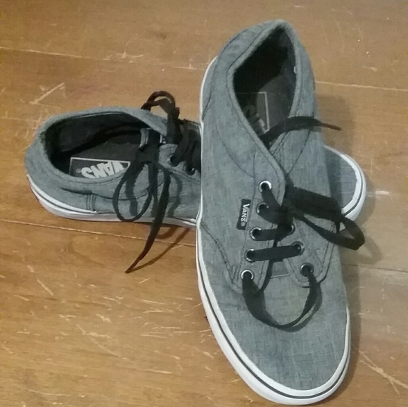 Vans Shoes - Vintage Vtg Y2k Gray VANS shoes Size 7.5